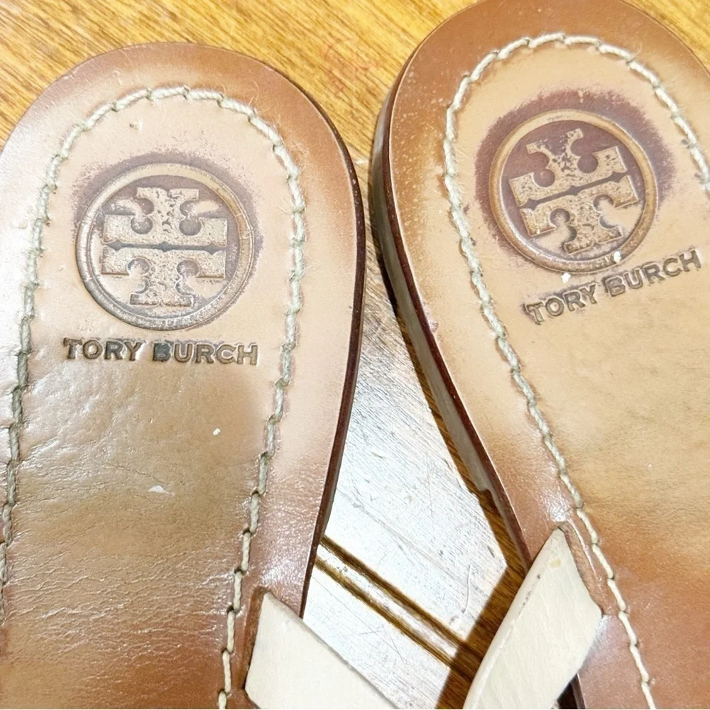 Tory Burch Charms Logo Classic Vacation Sandals size 9